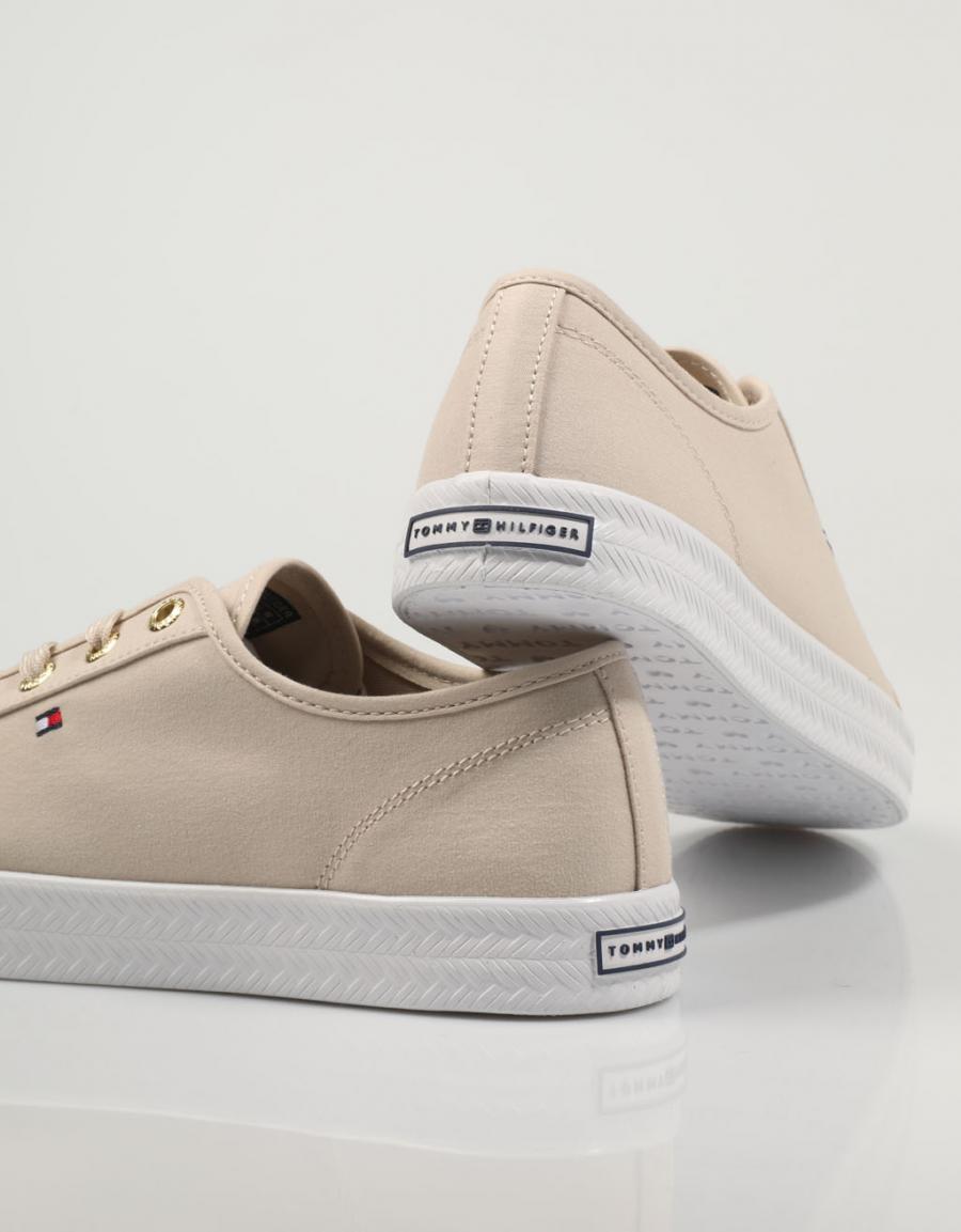 ZAPATILLAS TOMMY HILFIGER ESSENTIAL SNEAKER