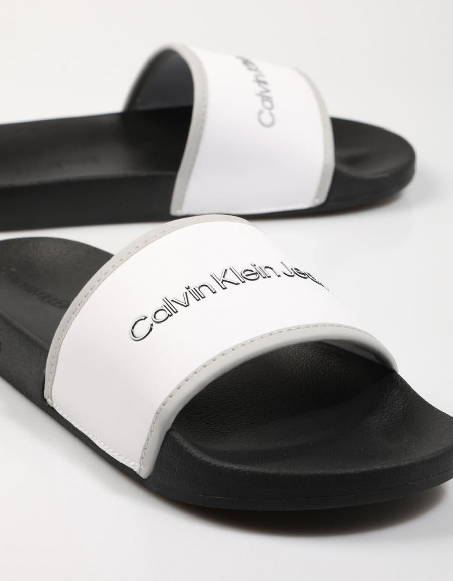 CHANCLAS CALVIN KLEIN INSTITUTIONAL SLIDE