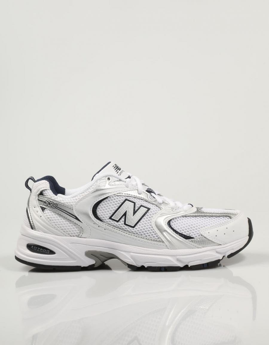 ZAPATILLAS NEW BALANCE MR 530 en color Blanco