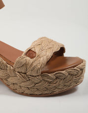 SANDALIAS POPA ARNIA AMUR en color Beige