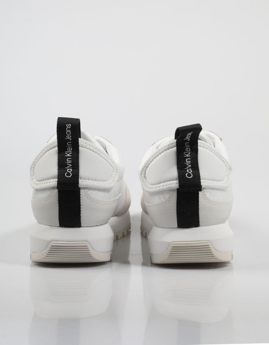 ZAPATILLAS CALVIN KLEIN NEW RETRO RUNNER LACEUP R POLY en color Blanco