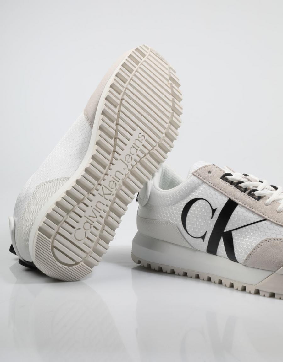 ZAPATILLAS CALVIN KLEIN NEW RETRO RUNNER LACEUP R POLY en color Blanco