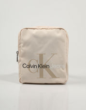 BANDOLERA CALVIN KLEIN SPORT ESSENTIALS REPORTER18 MO