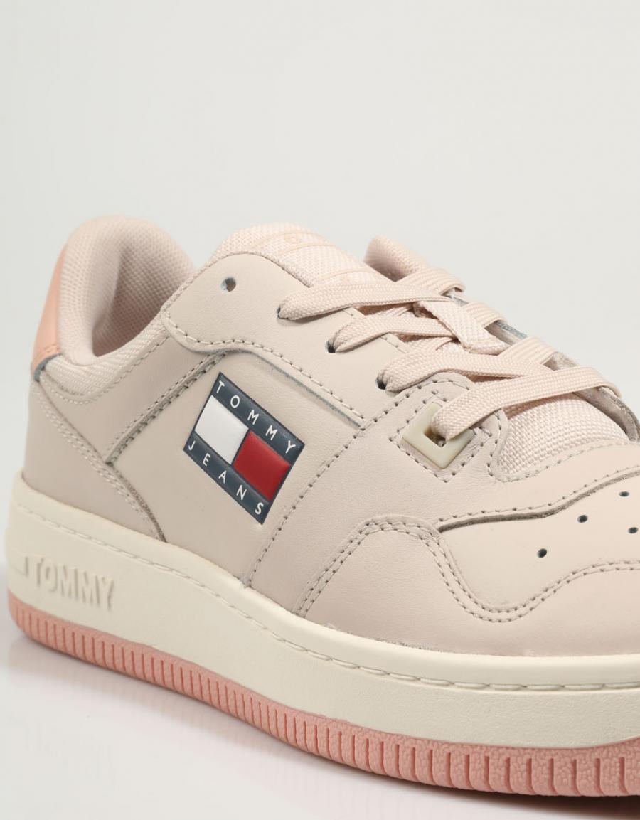 ZAPATILLAS TOMMY HILFIGER TOMMY JEANS RETRO BASKET WMN