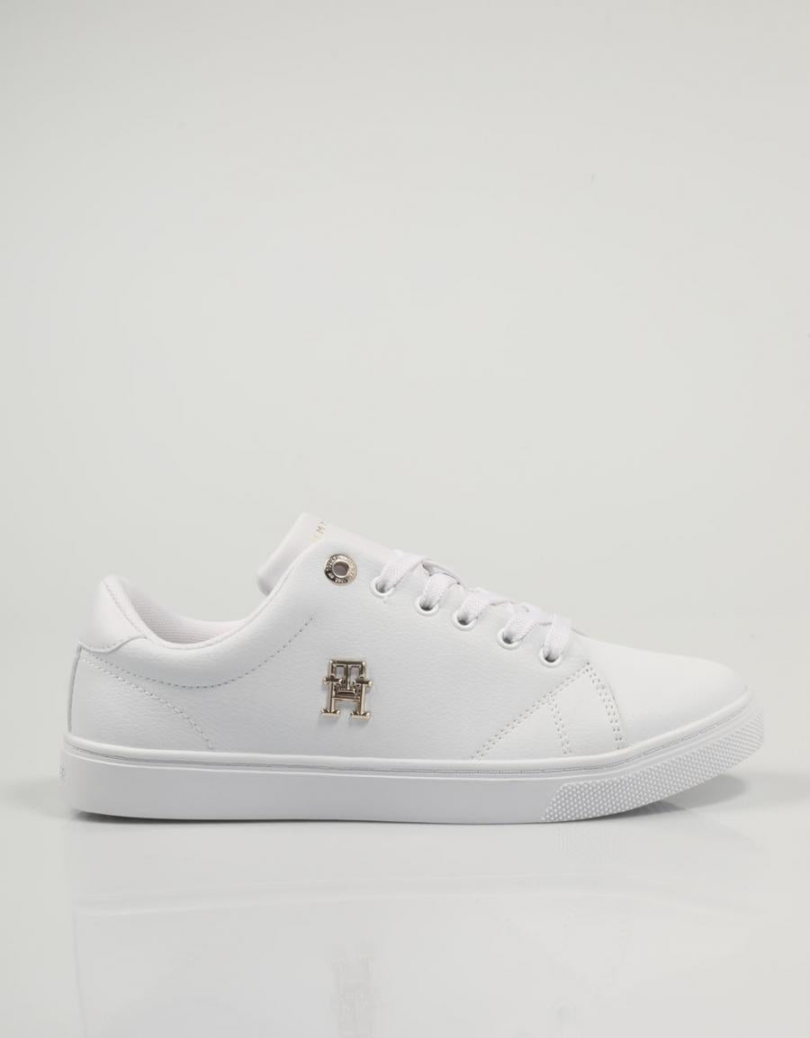 ZAPATILLAS TOMMY HILFIGER ESSENTIAL en color Blanco