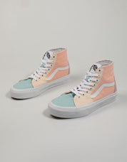 ZAPATILLAS VANS SK8 HI TAPERED en color Multicolor