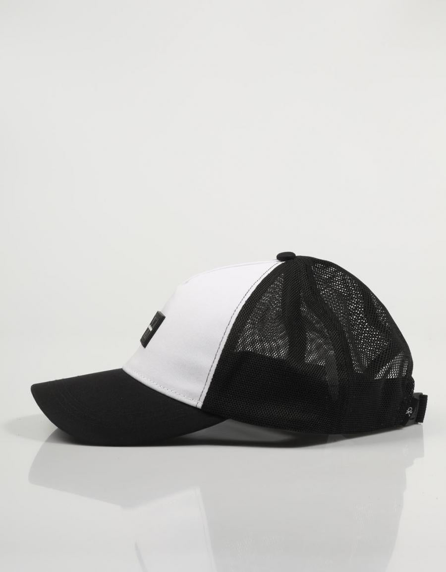 GORRA CALVIN KLEIN SPORT en color Blanco