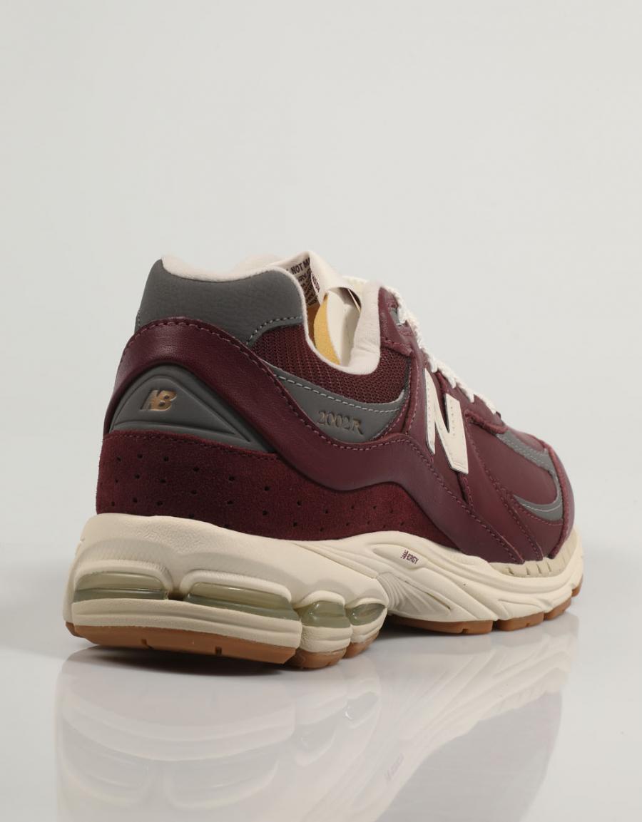 ZAPATILLAS NEW BALANCE M2002