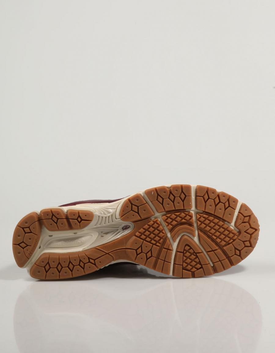 ZAPATILLAS NEW BALANCE M2002