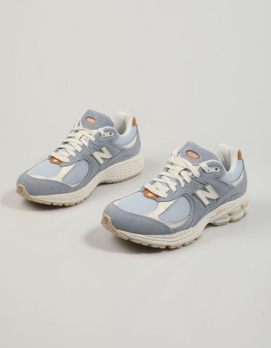 ZAPATILLAS NEW BALANCE M2002