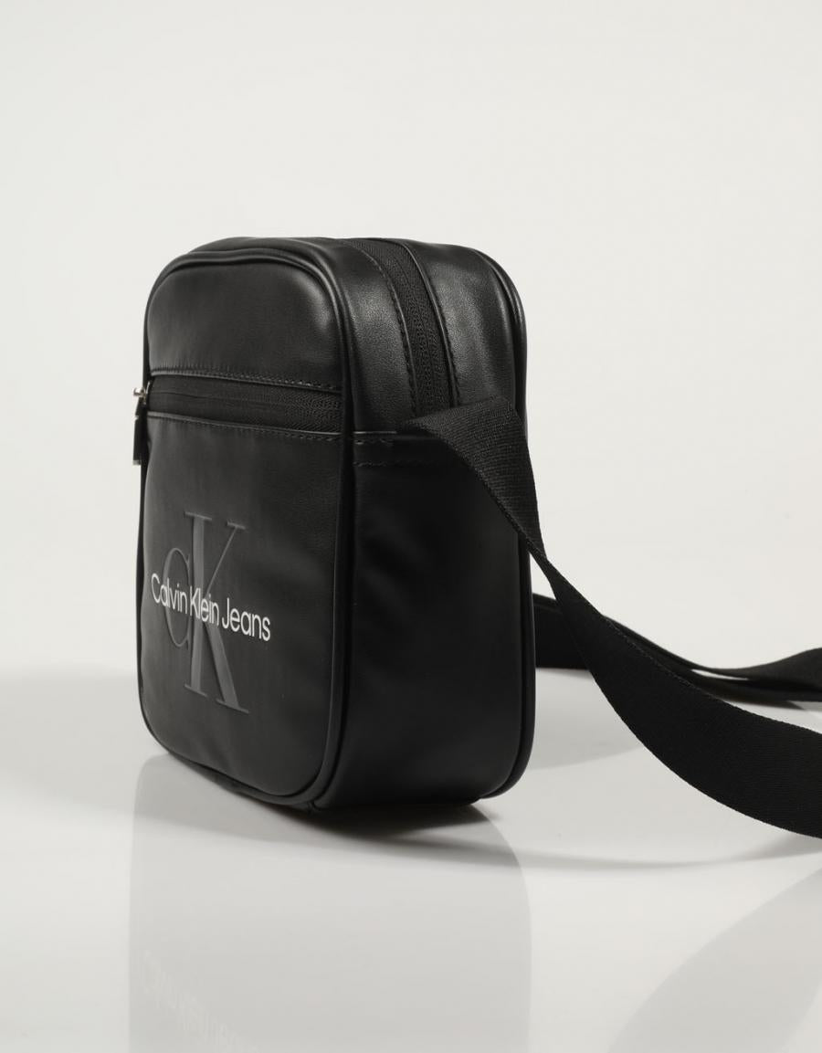 BANDOLERA CALVIN KLEIN MONOGRAM MM SOFT SQ CAMERABAG18