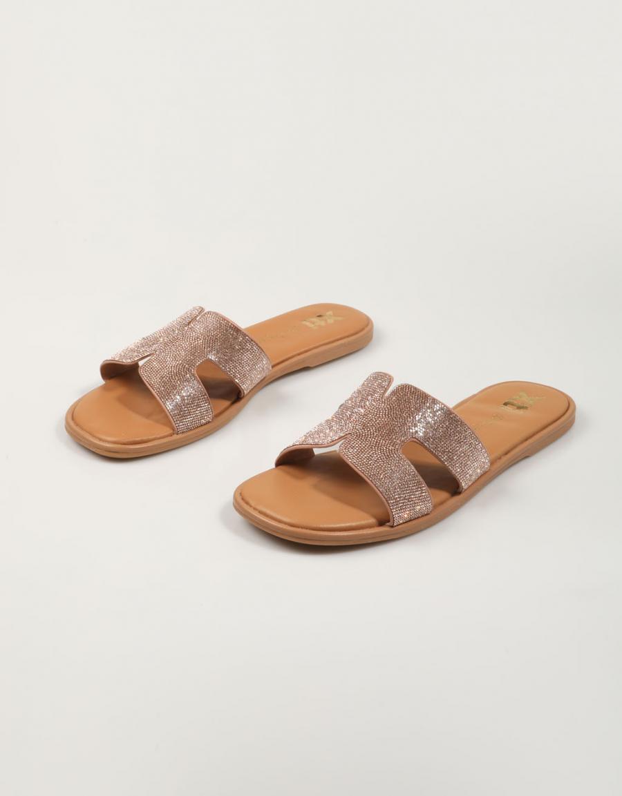 SANDALIAS XTI 142811