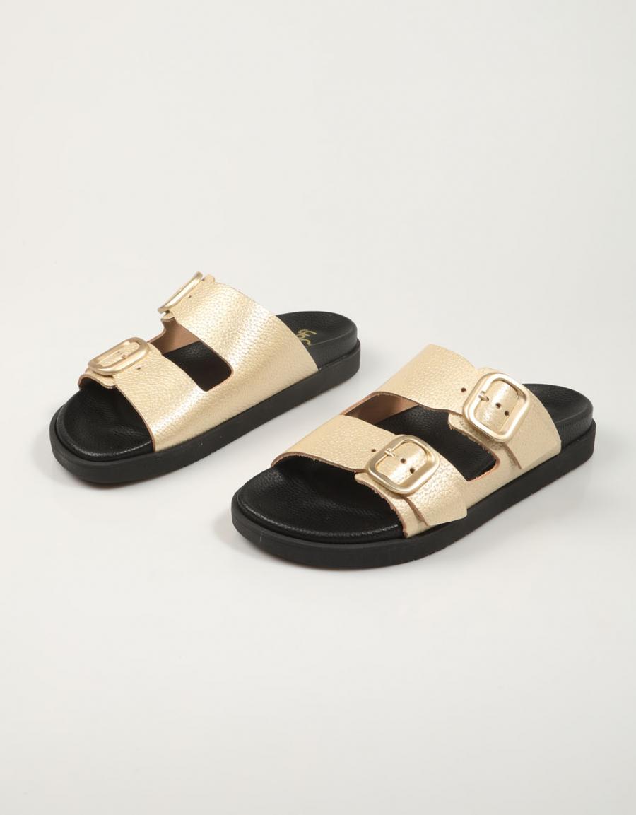 SANDALIAS YOKONO MORENA 700