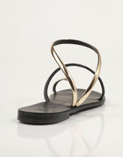 SANDALIAS NICOLAS LAINAS 963 T en color Negro