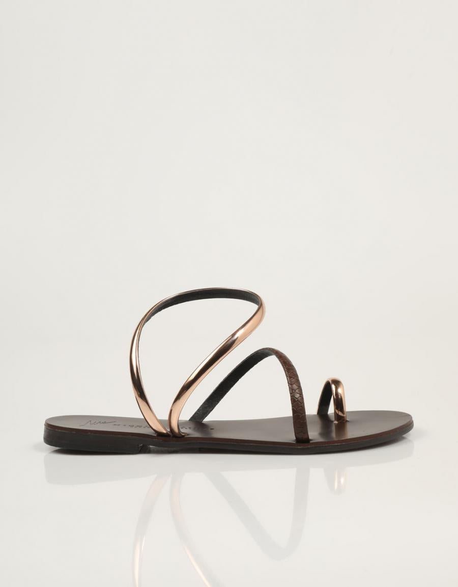 SANDALIAS NICOLAS LAINAS 963 T en color Marron