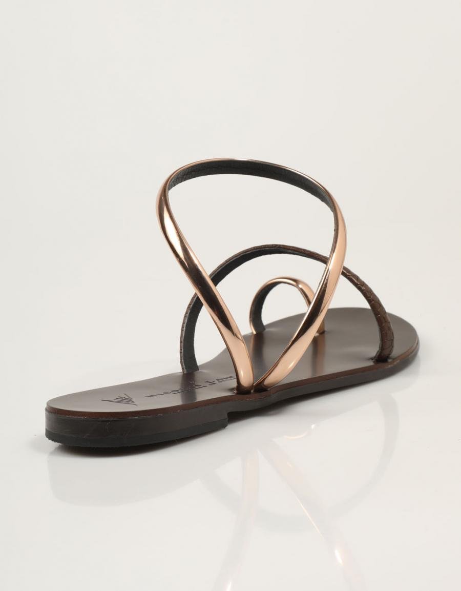 SANDALIAS NICOLAS LAINAS 963 T en color Marron
