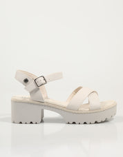 SANDALIAS REFRESH 79281 en color Hielo