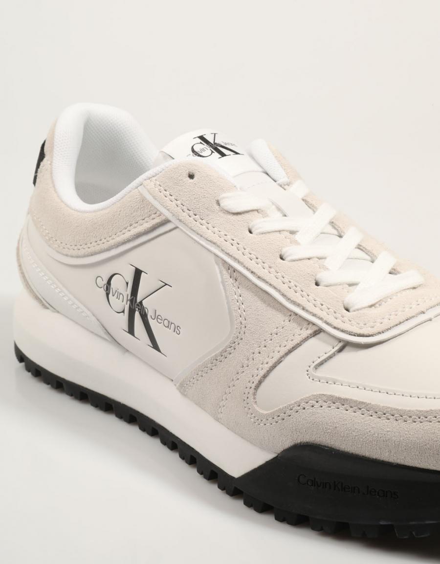 ZAPATILLAS CALVIN KLEIN TOOTHY RUNNER IRREGULAR LINES