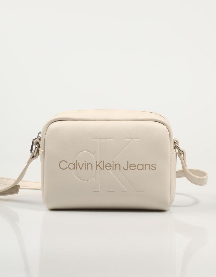 BOLSO CALVIN KLEIN SCULPTED CAMERA BAG18 MONO