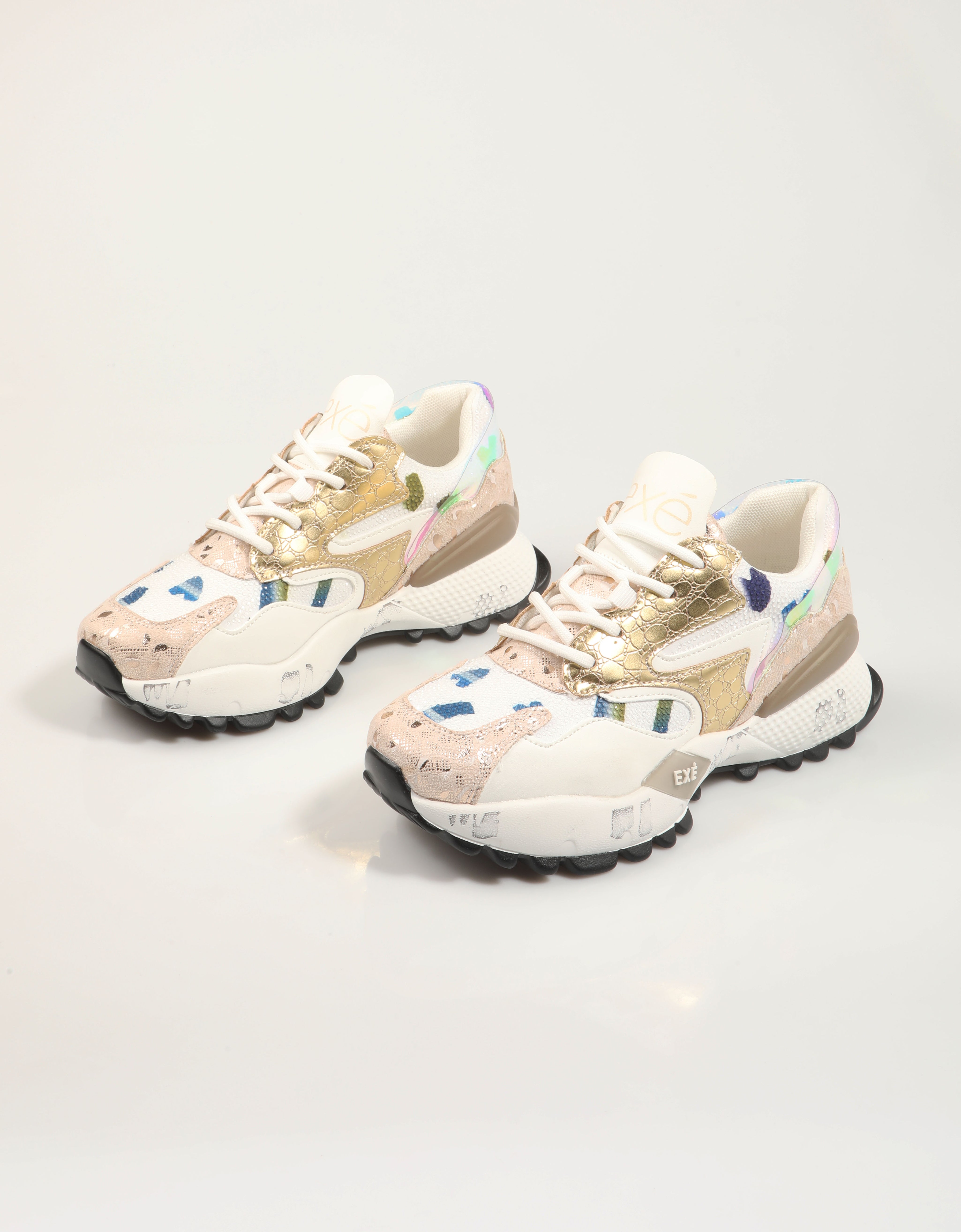 ZAPATILLAS EXE D190608-17 en color Beige