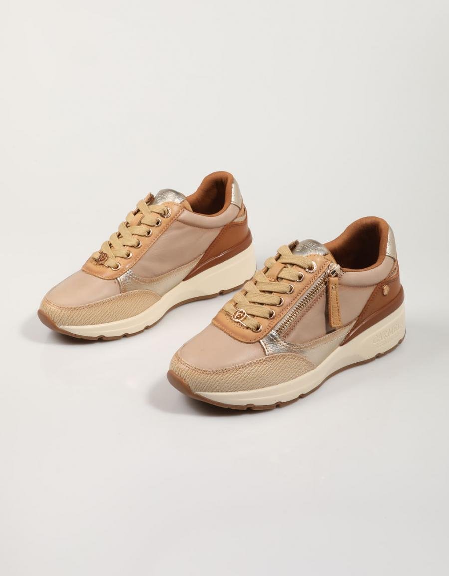 CARMELA 161825, ZAPATILLAS Beige Piel 86354 – Mayka