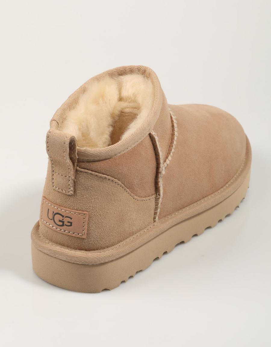 BOTINES UGG ULTRA MINI II en color Beige