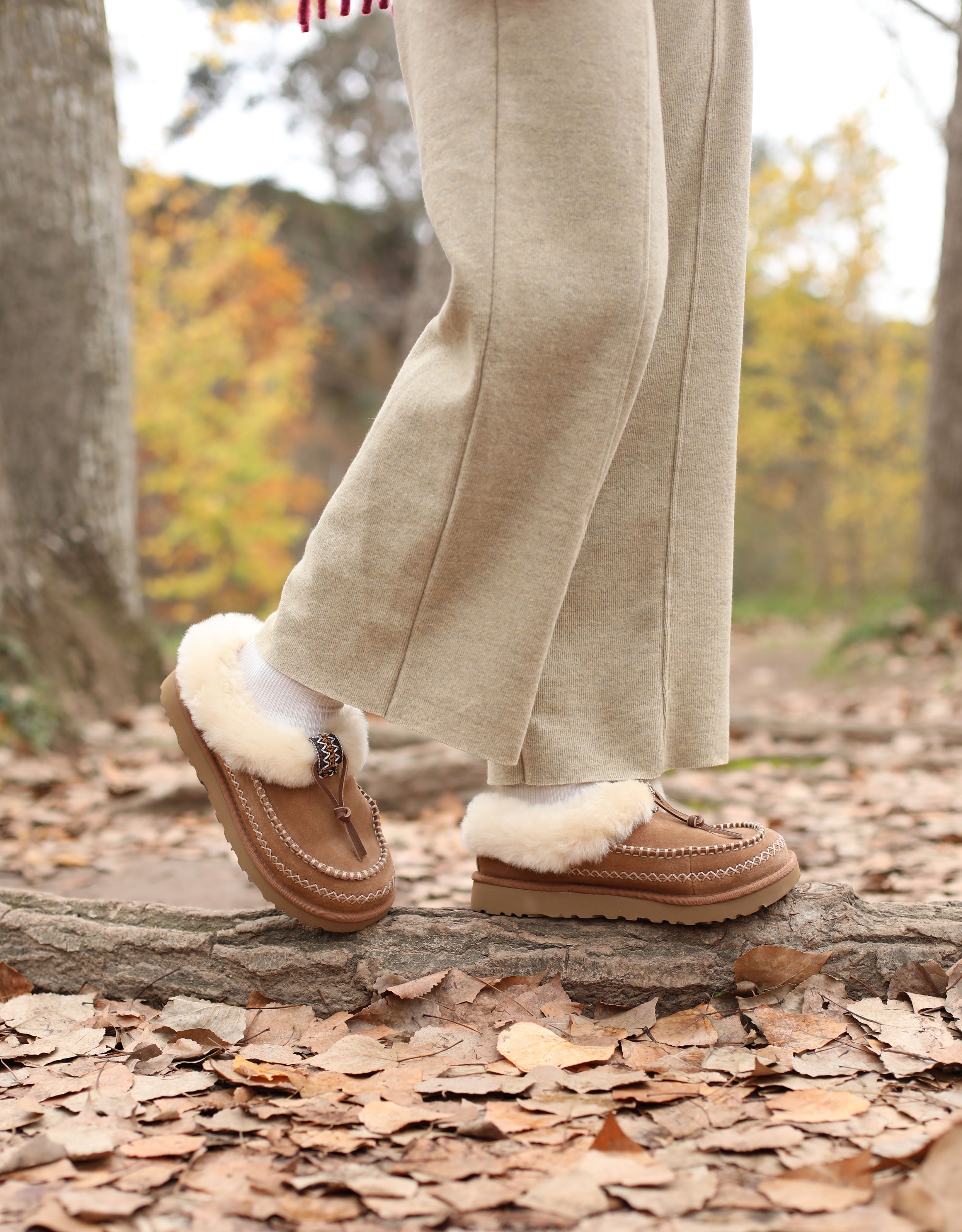 ZAPATILLAS UGG TASMAN ALPINE en color Cuero