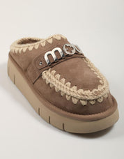 ZUECOS MOU BOUNCE CLOG METAL LOGO 531001A