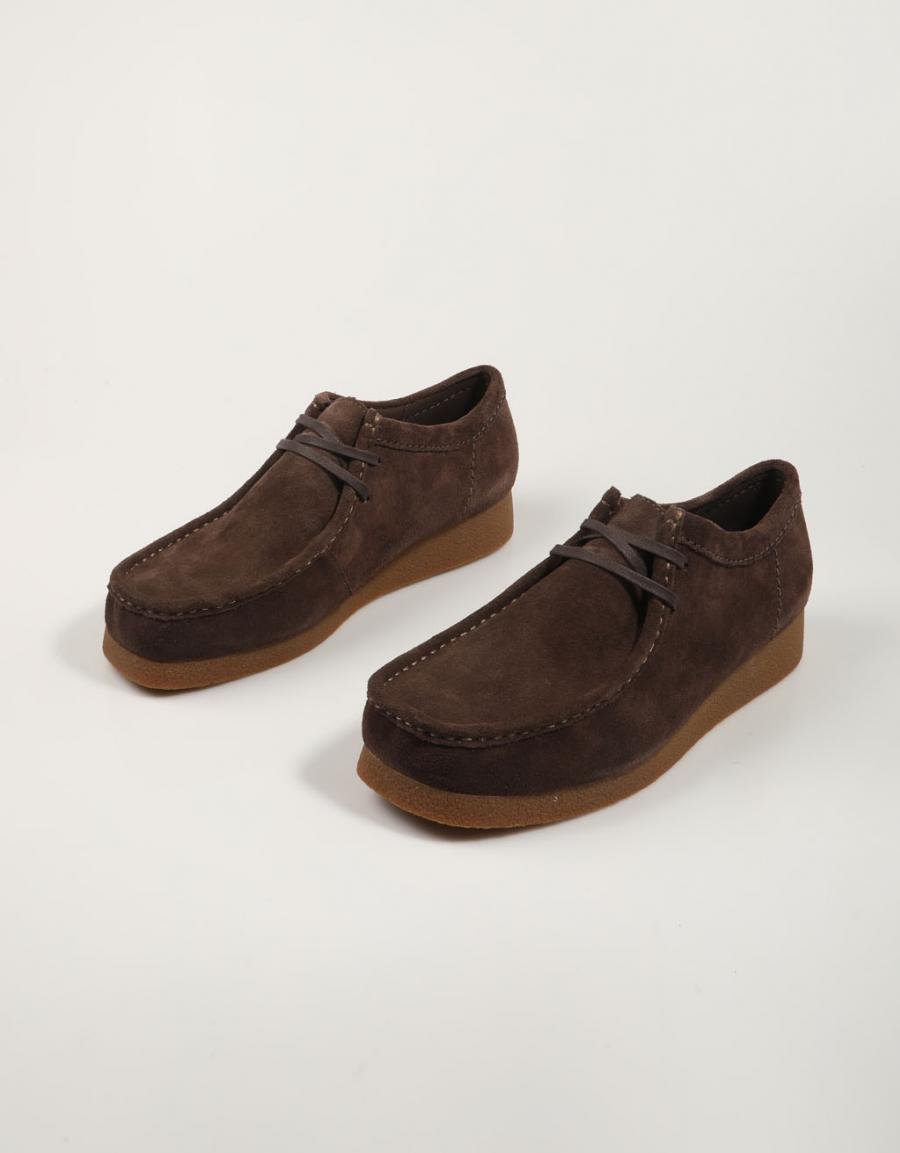 ZAPATOS SPORT CLARKS WALLABEE EVO