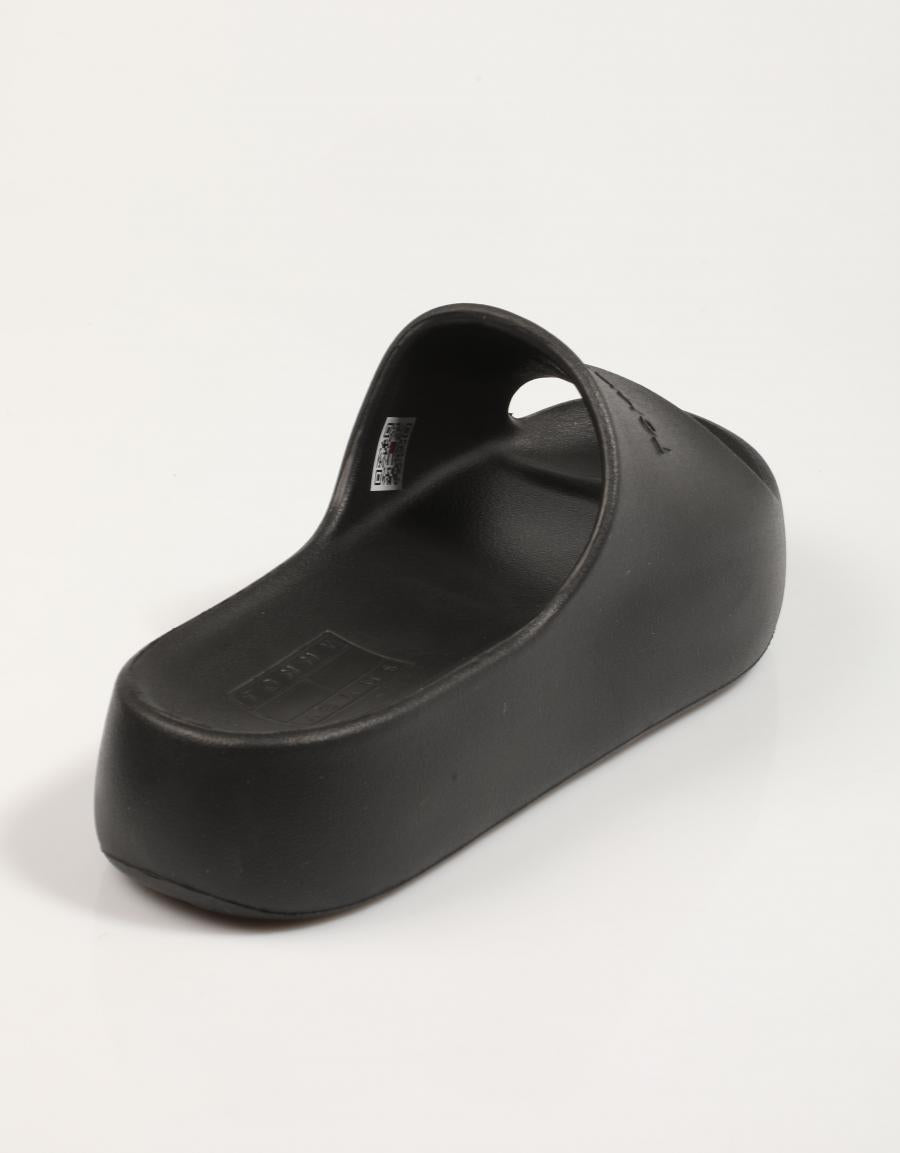 CHANCLAS TOMMY HILFIGER WAVE TJW CHUNKY POOL SLIDE ESS en color Negro