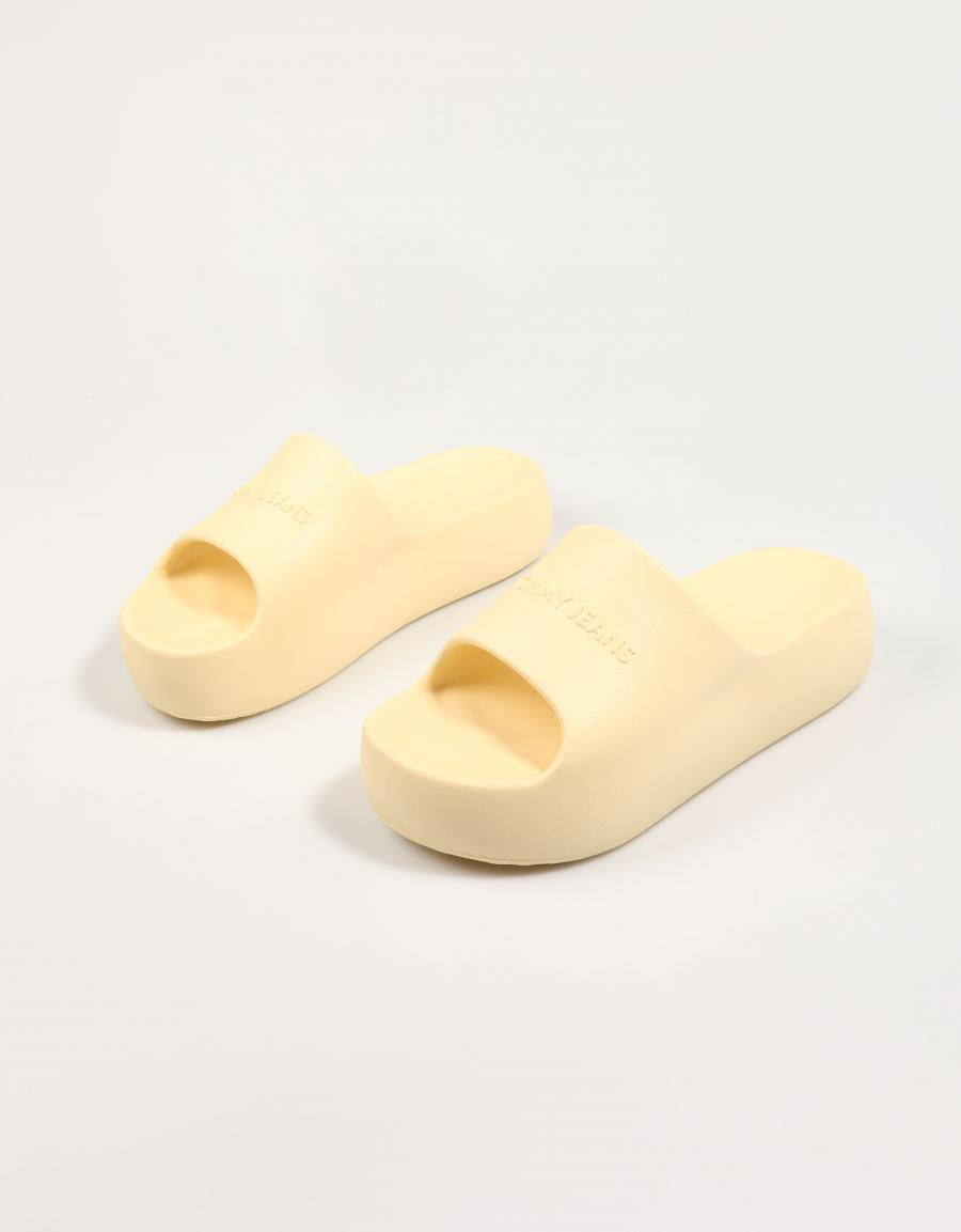 CHANCLAS TOMMY HILFIGER WAVE TJW CHUNKY POOL SLIDE ESS en color Amarillo