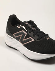 ZAPATILLAS NEW BALANCE W520L en color Negro
