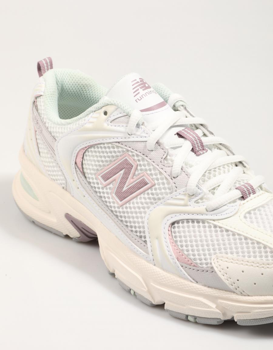 ZAPATILLAS NEW BALANCE U530