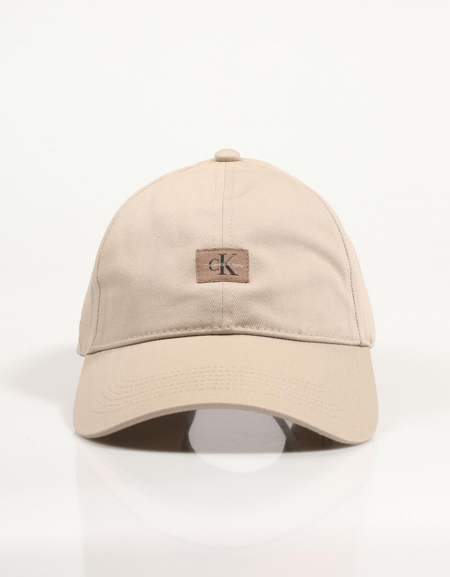 GORRA CALVIN KLEIN 6 PANEL SM MONOLOGO en color Beige