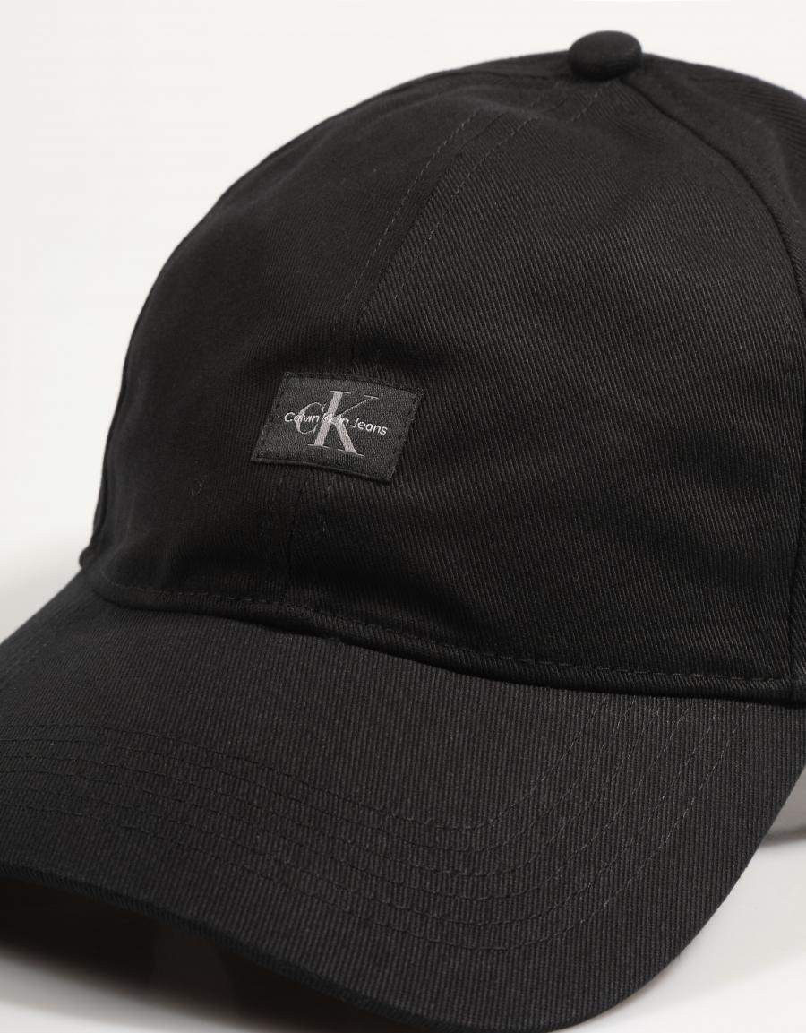 GORRA CALVIN KLEIN 6 PANEL SM MONOLOGO en color Negro