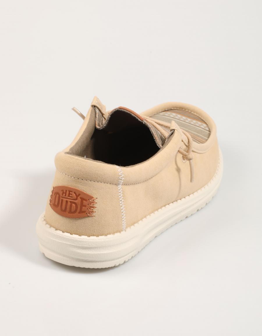 ZAPATOS SPORT DUDE WALLY SURF SHAWL 43092 en color Beige