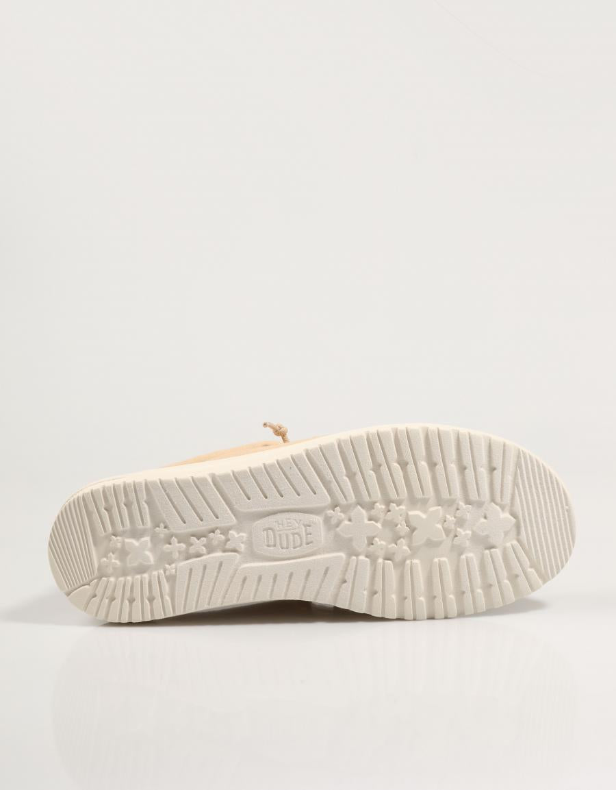 ZAPATOS SPORT DUDE WALLY SURF SHAWL 43092 en color Beige
