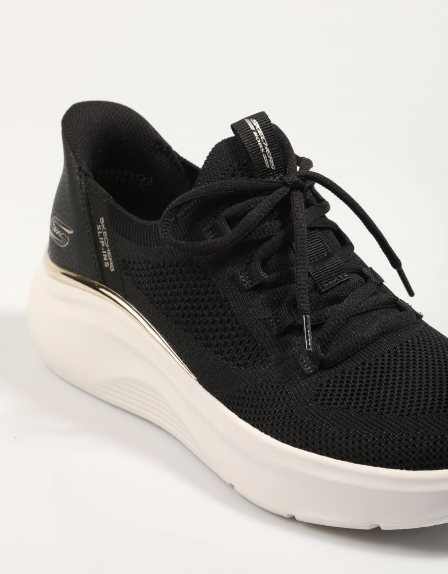 ZAPATILLAS SKECHERS 117617 en color Negro