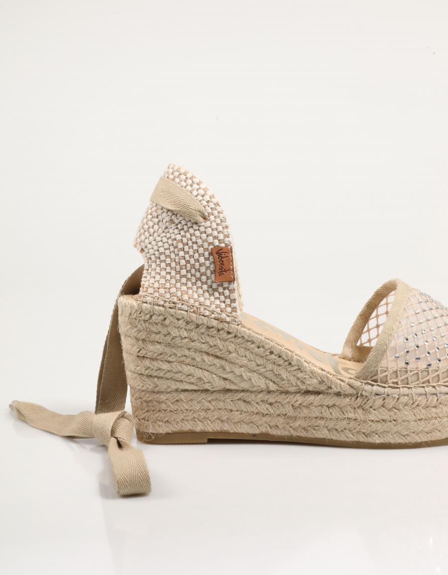 SANDALIAS VIDORRETA 06700 en color Beige