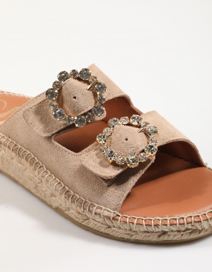 SANDALIAS LUCIA VIGUERA 2177 en color Taupe