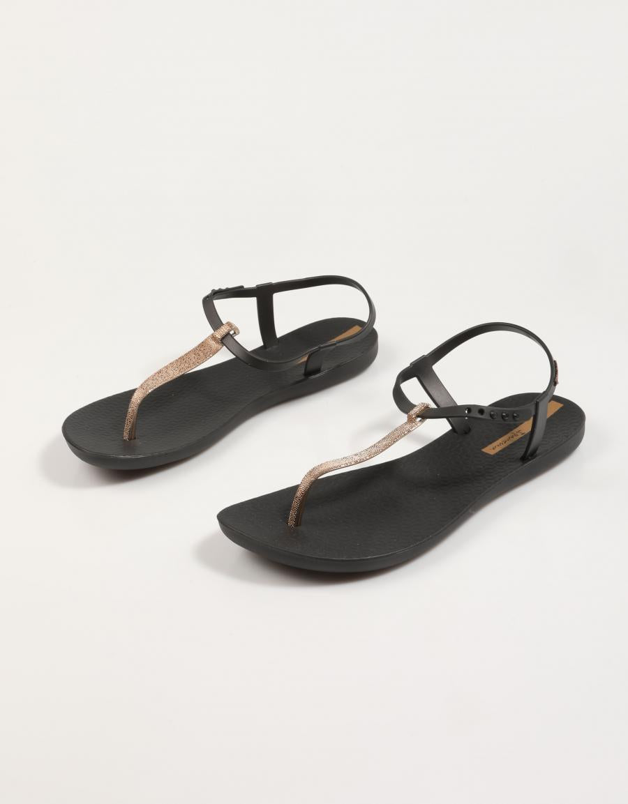 CHANCLAS IPANEMA CLASS CLASSY SANDAL FEM 83666 en color Negro