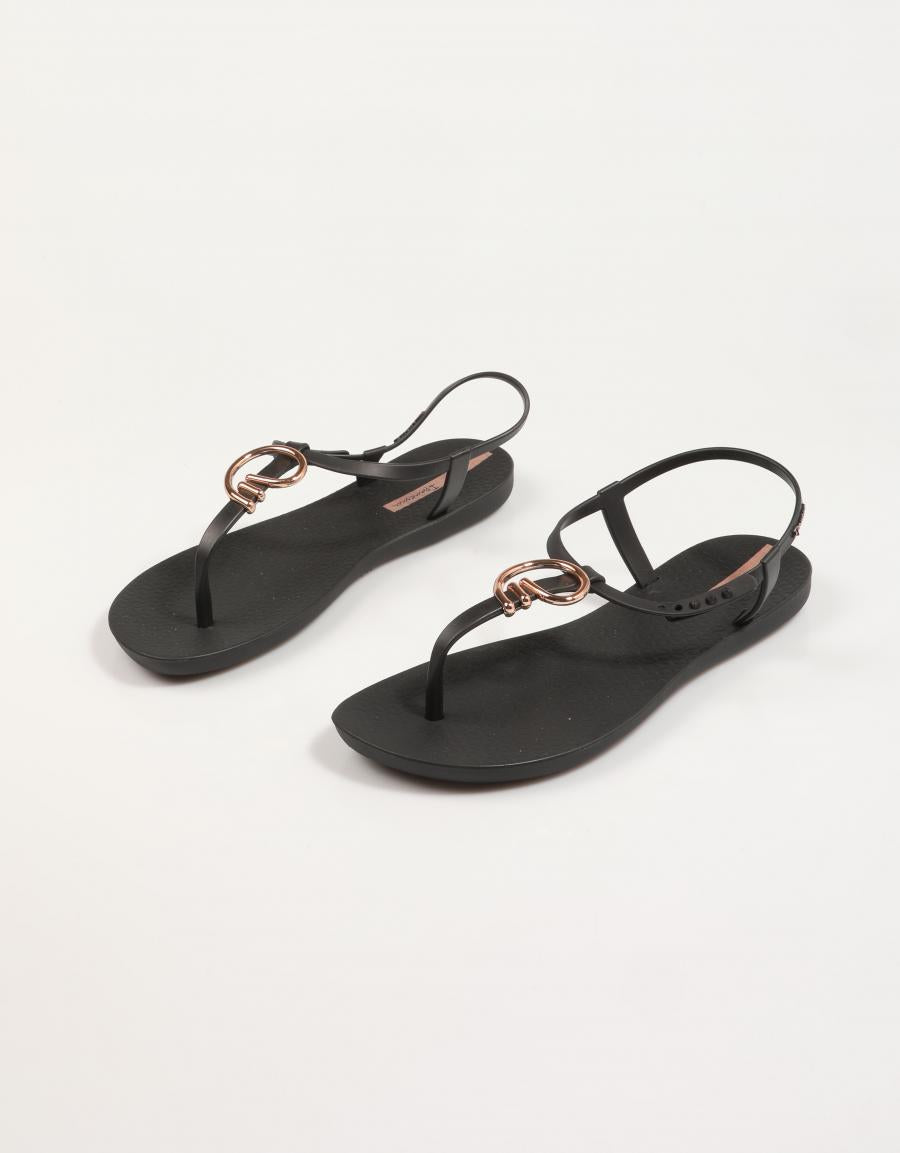 CHANCLAS IPANEMA CLASS STYLISH SANDAL FEM 83656 en color Negro