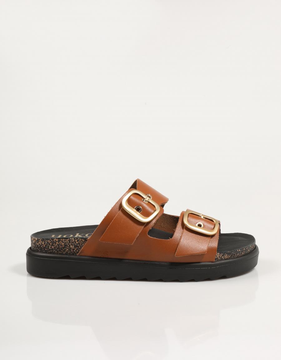 SANDALIAS YOKONO TUNEZ 130 en color Cuero