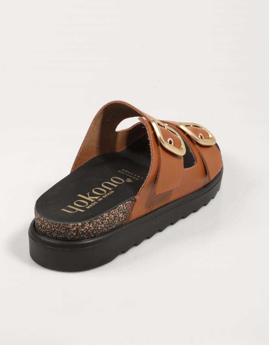SANDALIAS YOKONO TUNEZ 130 en color Cuero
