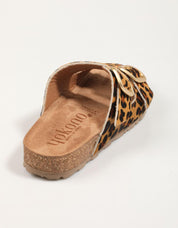 SANDALIAS YOKONO JERBA 700 en color Marron