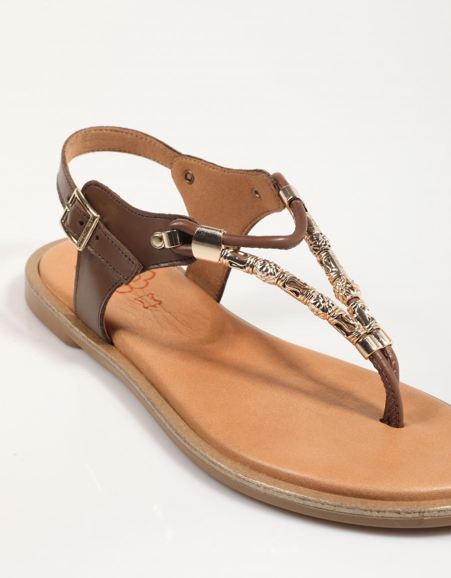 SANDALIAS PORRONET 3112 en color Marron
