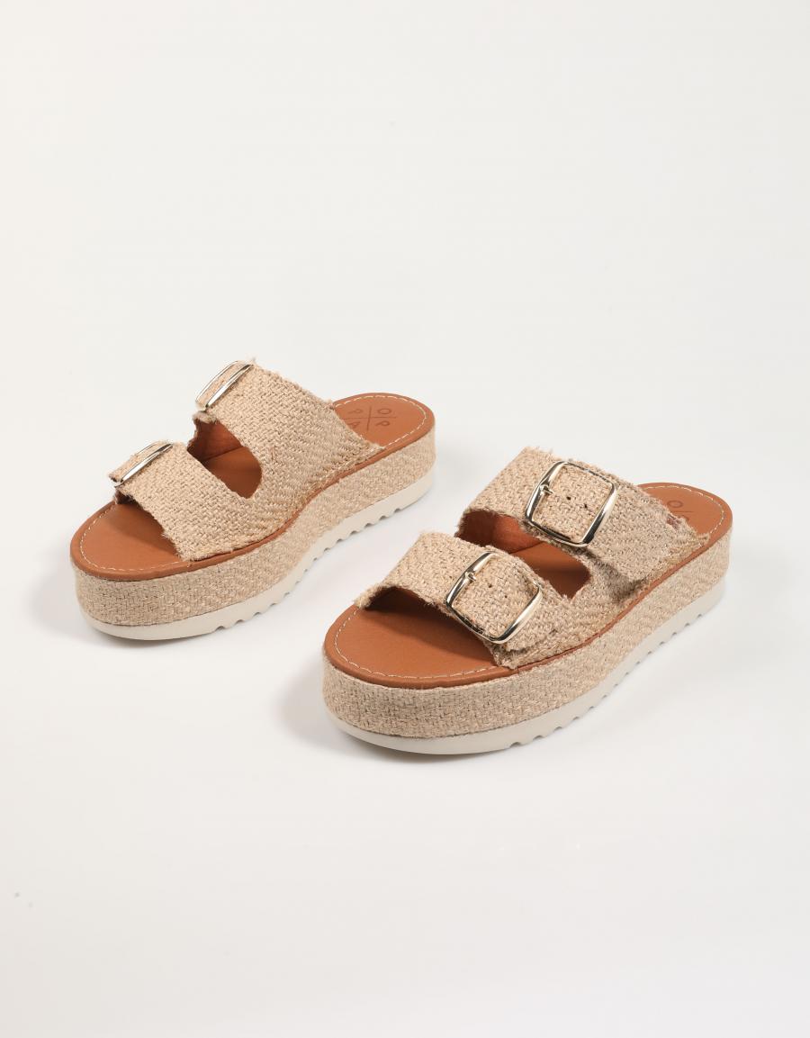 SANDALIAS POPA COLLAO FIBRA en color Beige