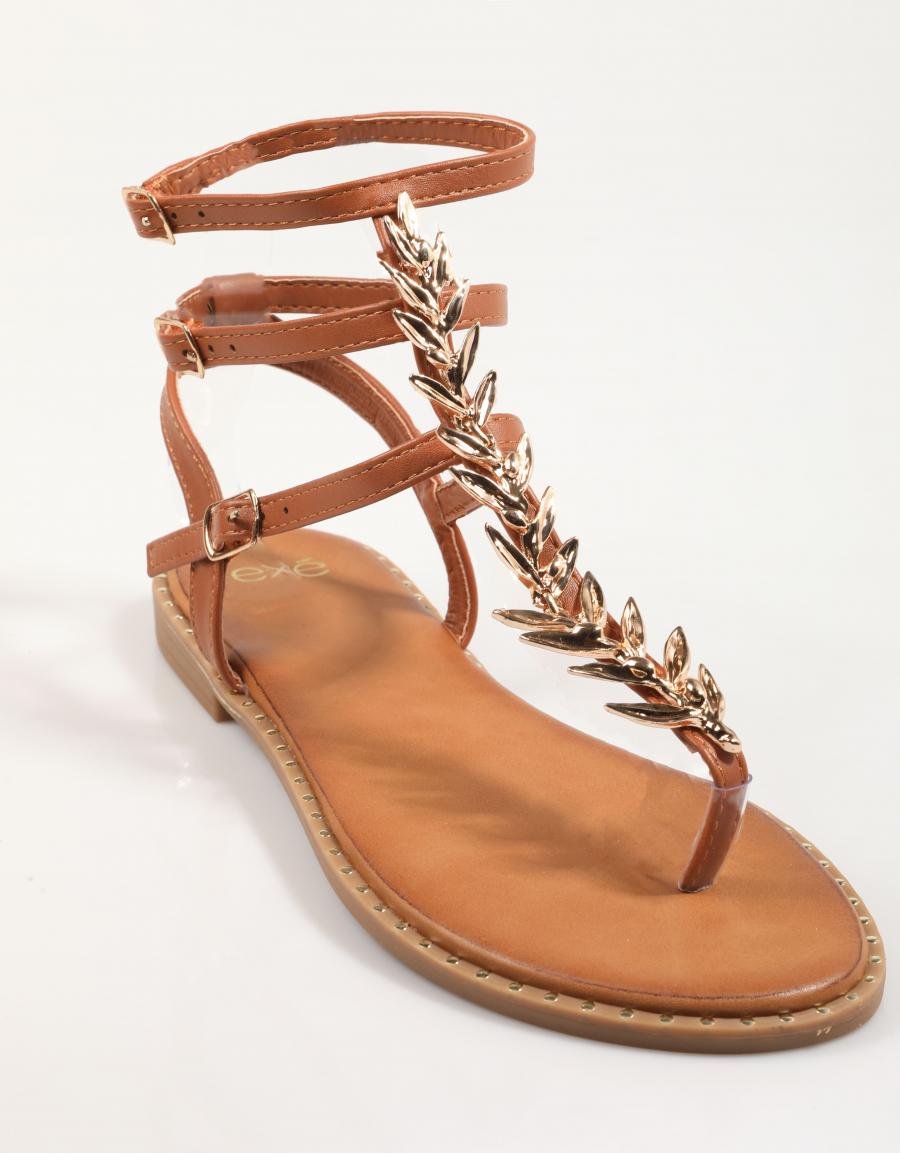 SANDALIAS EXE P4015 7 en color Cuero