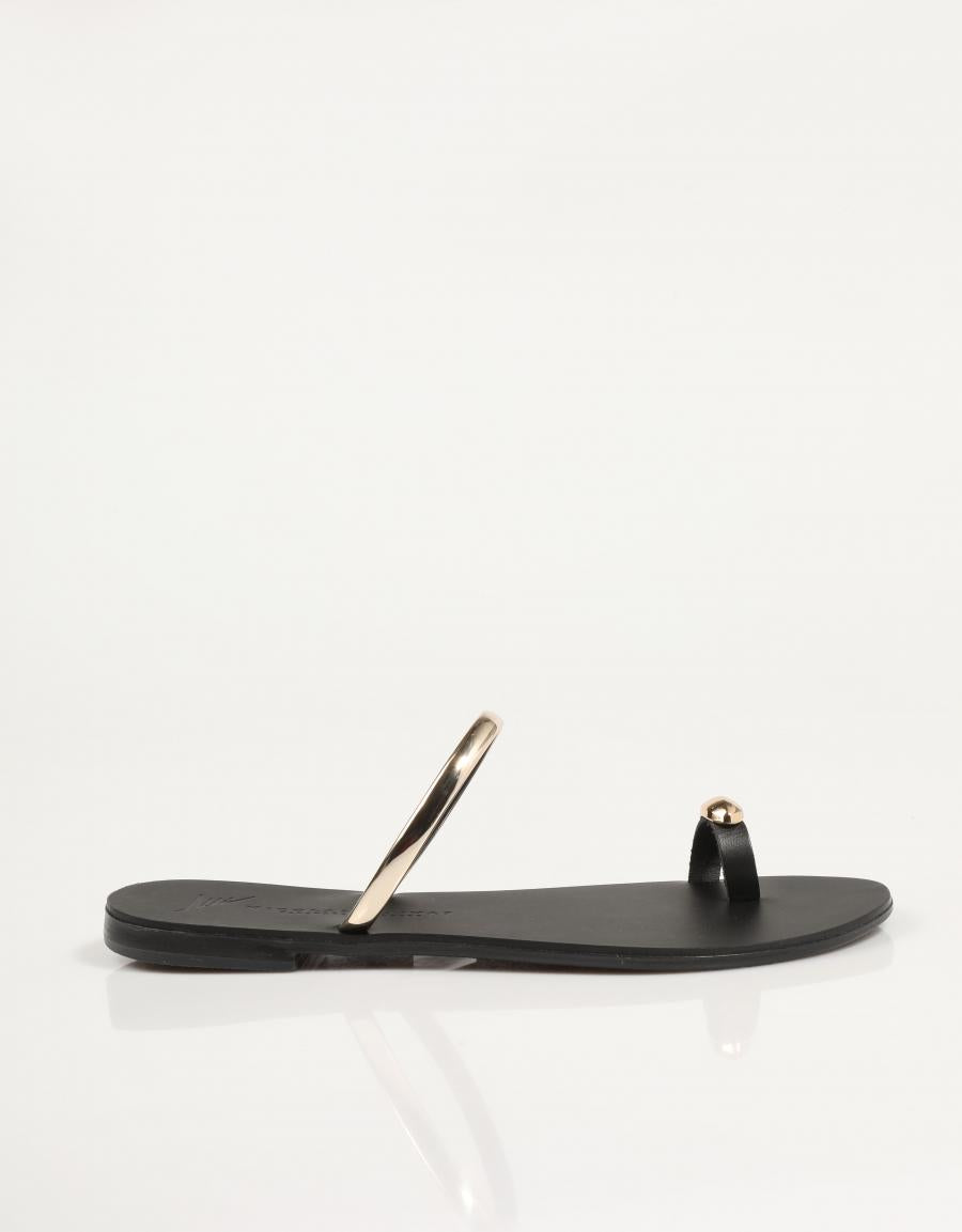 SANDALIAS NICOLAS LAINAS 313L T en color Negro