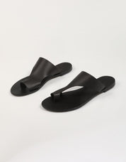 SANDALIAS NICOLAS LAINAS 26 en color Negro